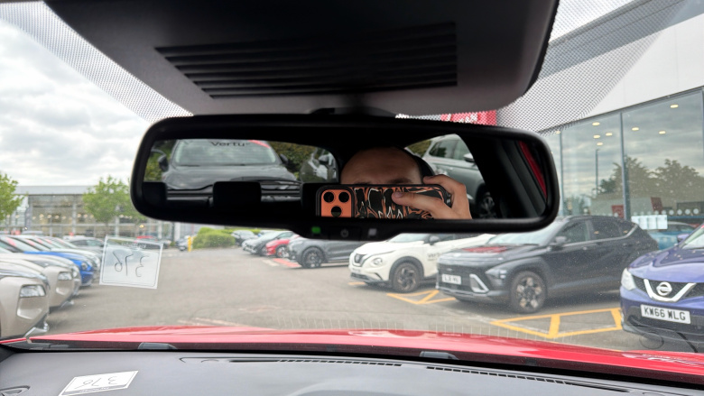 Nissan Juke 1.0 DiG-T 114 N-Connecta 5dr Petrol Hatchback